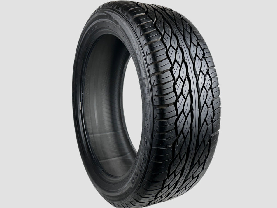 Pre-Owned P285/45R22 Falken Ziex S/TZ05 Tire 285 45 22 114H 2854522 R22 9/32