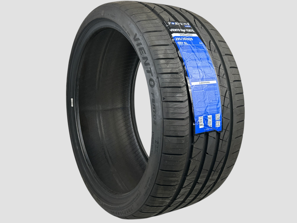 Set of 2 — NEW P285/30R20 Fortune Viento FSR702 Tire 285 30 20 99Y 2853020 R20