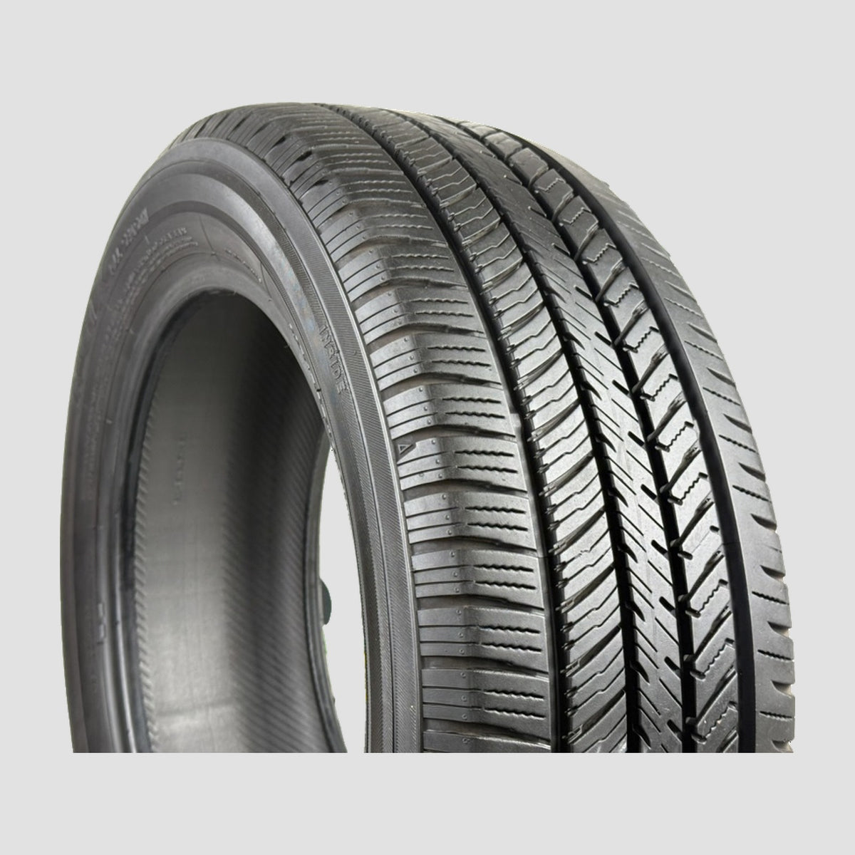 Tire 1600747