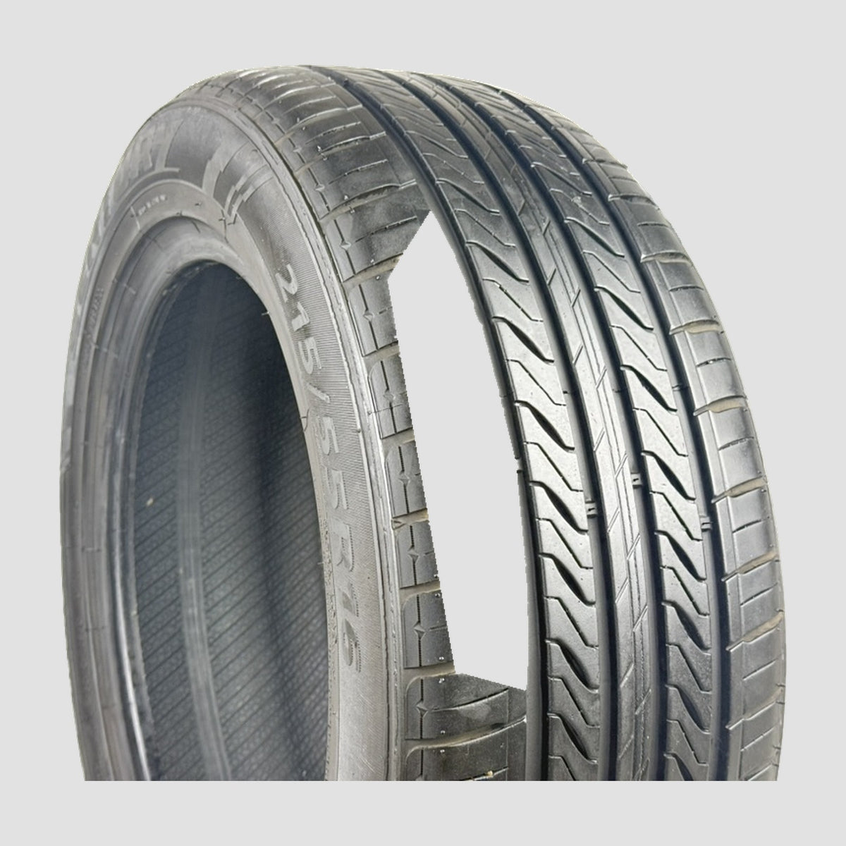 Tire 1600751