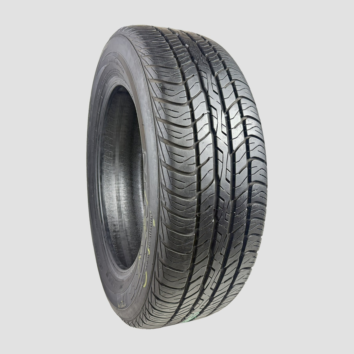 Tire 1701354