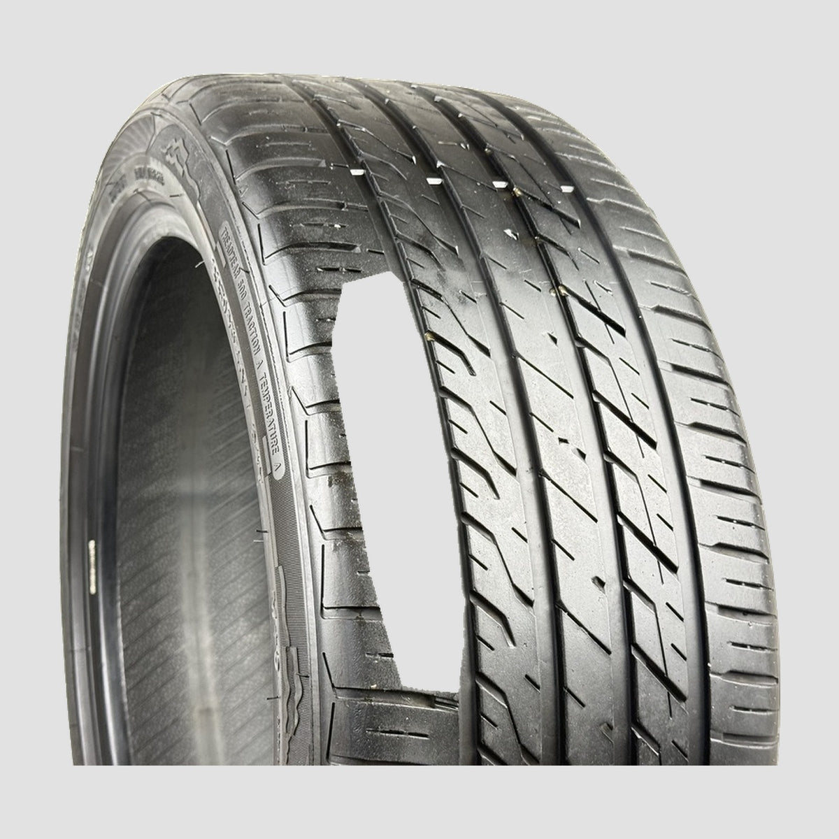 Tire 1701355