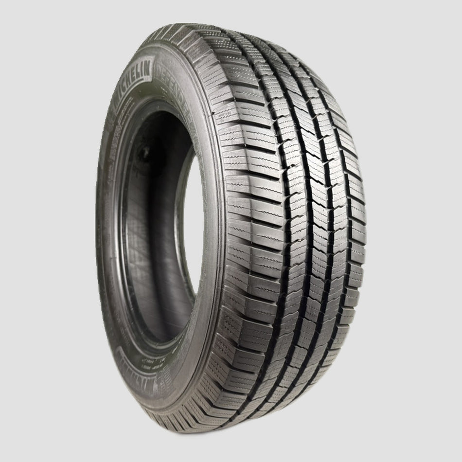 Used P235/65R17 Michelin Defenter LTX M/S Tire 235 65 17 104T 2356517 R17 9/32