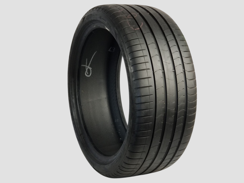 Used 255/35R19 Pirelli Pzero PZ4 MOE Runflat Tire 255 35 19 96Y 2553519 R19 7/32
