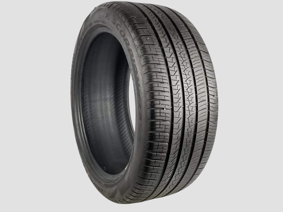 Used P285/40R21 Pirelli Scorpion Zero A/S A01 Tires 2854021 109H 285 40 21 R21 8/32