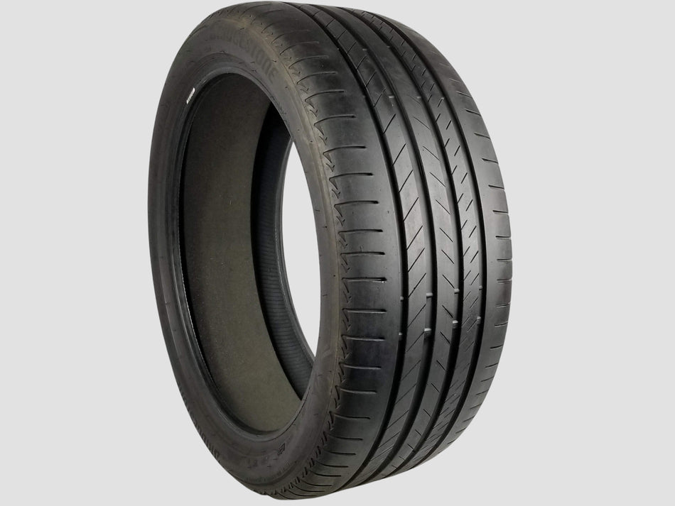 Used P275/40R22 Bridgestone Alenza 001 Tires 275 40 22 107Y 2754022 R22 8/32