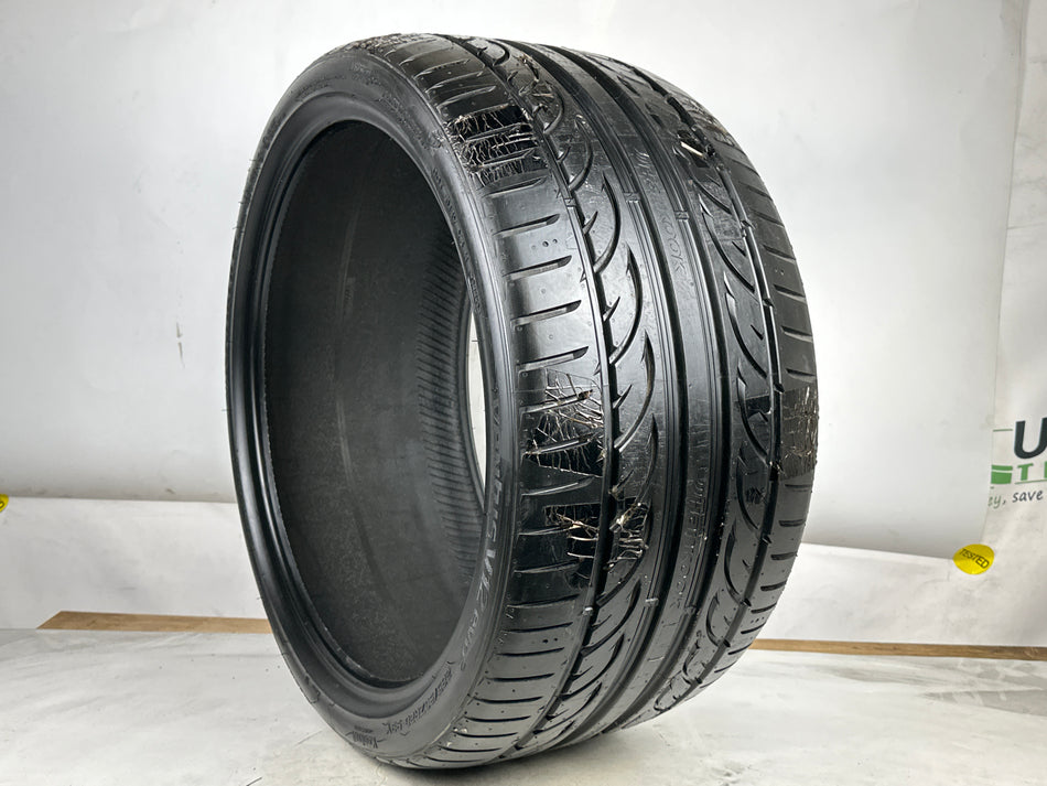 Pre-Owned P285/30R20 Hankook Ventus V12 Evo2 Tire 285 30 20 99Y 2853020 R20 9/32