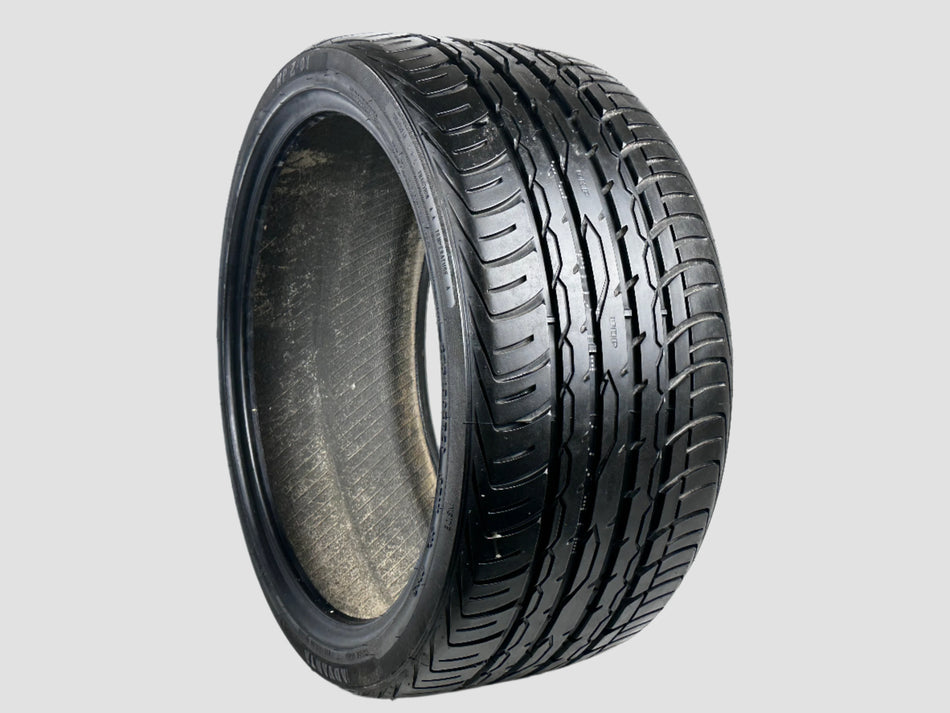 Pre-Owned P275/30R20 Advanta HP Z-01 Tire 275 30 20 97W 2753020 R20 9/32