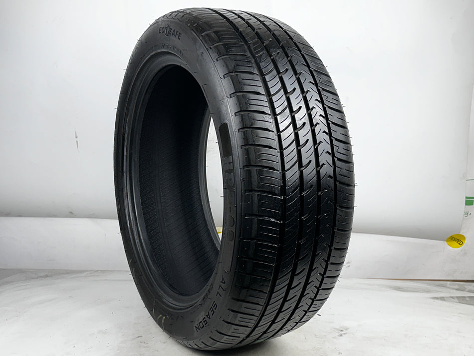 Used P215/50R17 Advanta HPZ-02 Tire 215 50 17 95V 2155017 R17 8/32