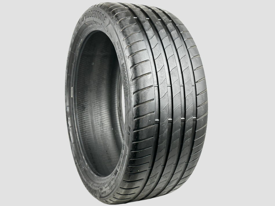 Used P255/40R20 Bridgestone Potenza Sport Tire 2554020 101Y 255 40 20 R20 6/32