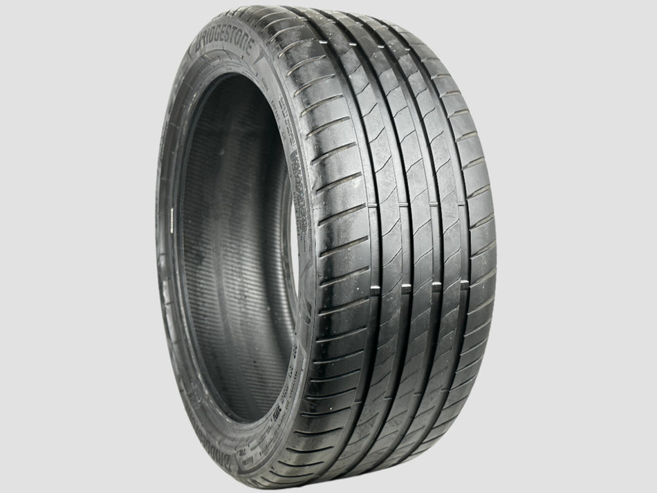 Set of 2 — Used P255/40R20 Bridgestone Potenza Sport Tire 2554020 101Y 255 40 20 R20 6/32