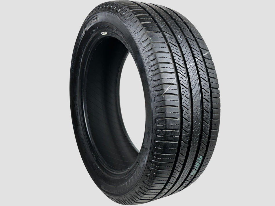 Used P255/50R20 Michelin Defender2 Tire 255 50 20 109H 2555020 R20 8/32