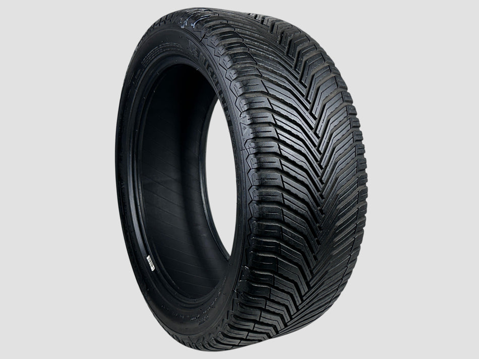 Used P235/45R18 Michelin CrossClimate2 Tire 235 45 18 98V 2354518 R18 8/32