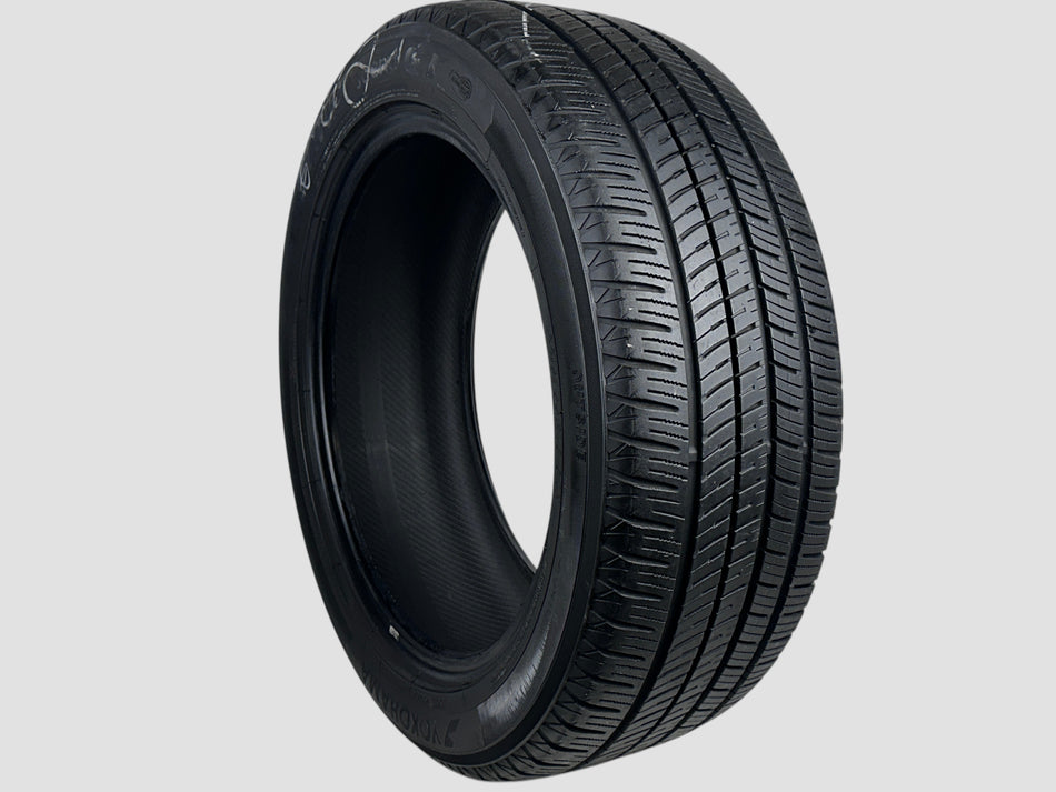 Used P215/55R18 Yokohama AvidAscend GT Tire 215 55 18 94H 2155518 R18 7/32