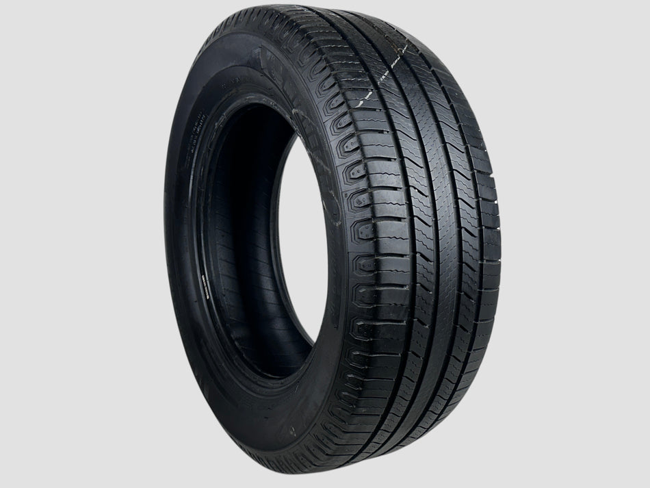 Used P225/60R16 Michelin Defender-2 Tire 2256016 98H 225 60 16 R16 7/32