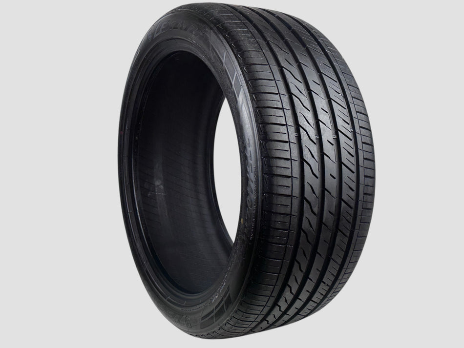 Used P275/40R21 Lexani RFX Plus RunFlat Tire 2754021 107Y 275 40 21 R21 8/32