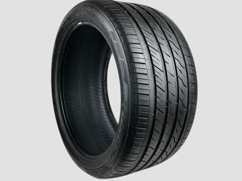 Used P315/35R21 Lexani RFX Plus Runflat Tire 3153521 111Y 315 35 21 R21 8/32
