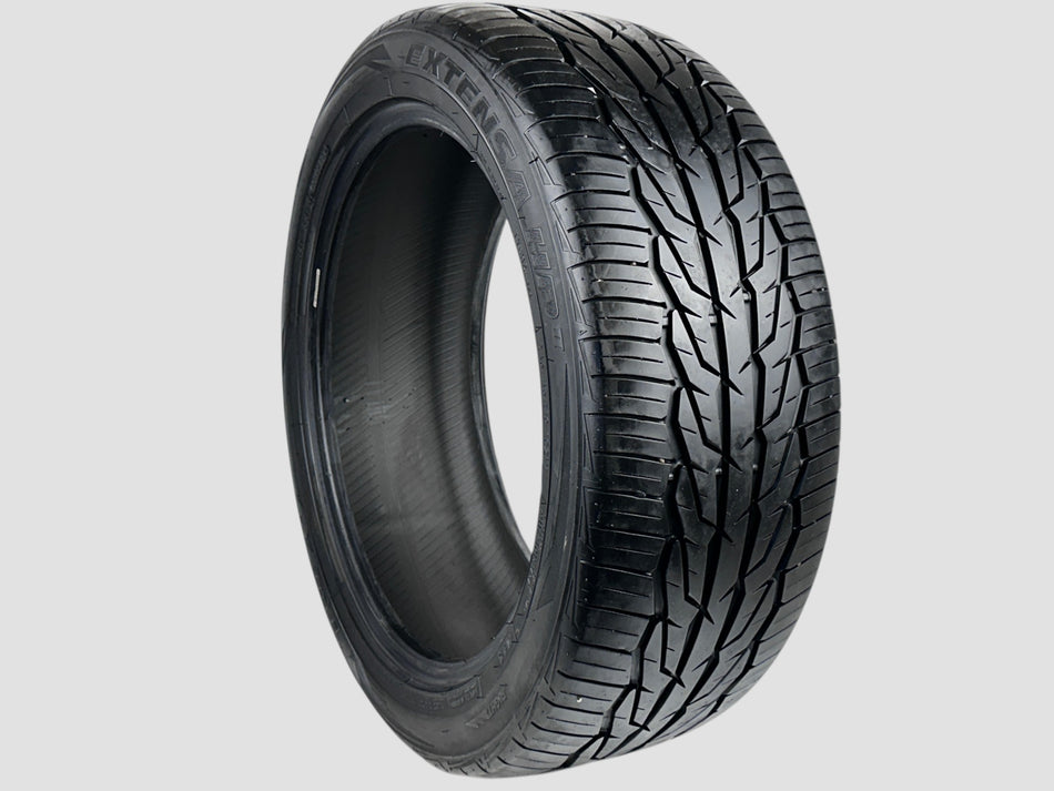 Used P245/45R19 Toyo Extensa HP II Tire 245 45 19 102W 2454519 R19 7/32