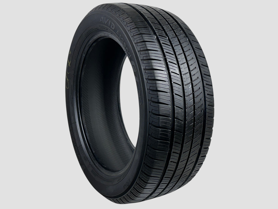 Used P205/60R16 Yokohama Avid Ascend GT Tire 2056016 87V 205 60 16 R16 6/32