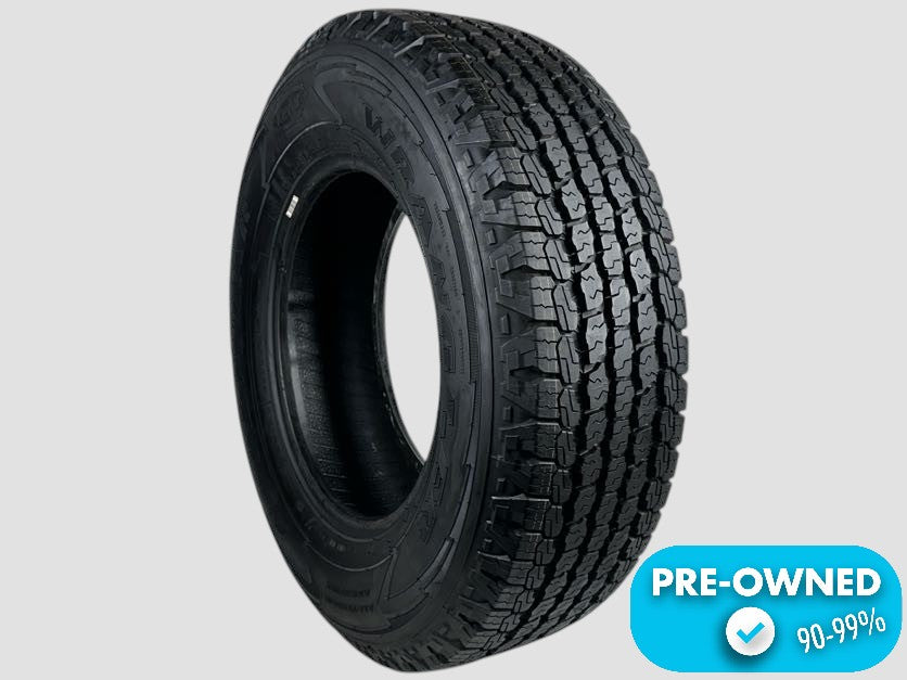 Pre-Owned P245/75R17 Goodyear Wrangler A/T Adventure Tire 245 75 17 112T  2457517 R17 10/32