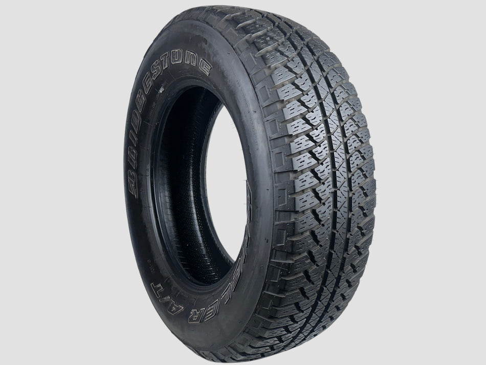 Used P255/70R18 Bridgestone Ducler A/T Tire 2557018 Tires 255 70 18 112S R18 8/32
