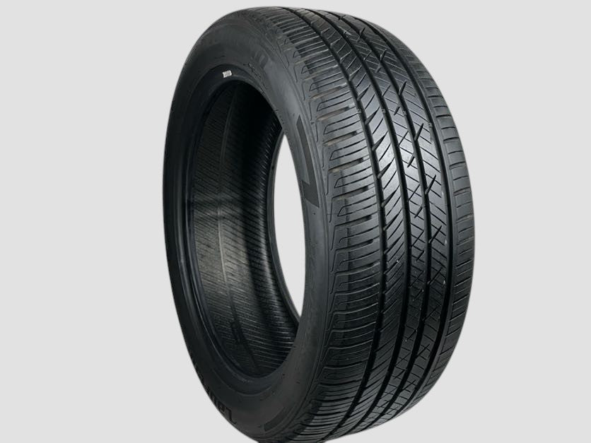 Used P225/50R18  Laufenn S Fit A/S Tire 225 50 18 95W 2255018 R18 7/32