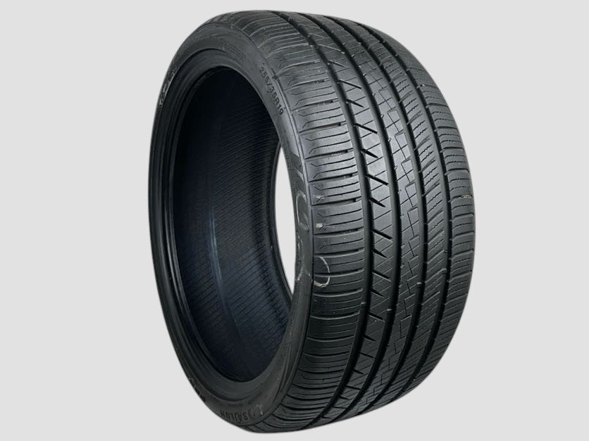 Used P255/35R19 Sailun Atrezzo SVA2 Tire 255 35 19 96W 2553519 R19 8/32