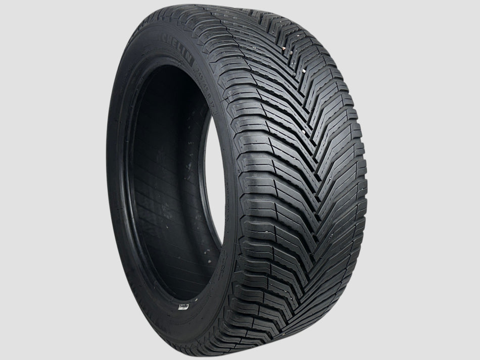Used P245/45R17 Michelin CrossClimate2 Tire 245 45 17 99V 2454517 R17 8/32