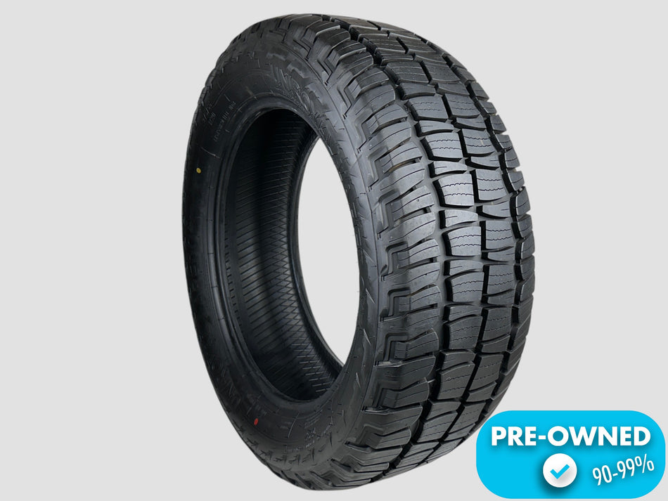 Pre-Owned P275/55R20 Uniroyal Laredo A/T Tire 275 55 20 113T 2755520 9/32