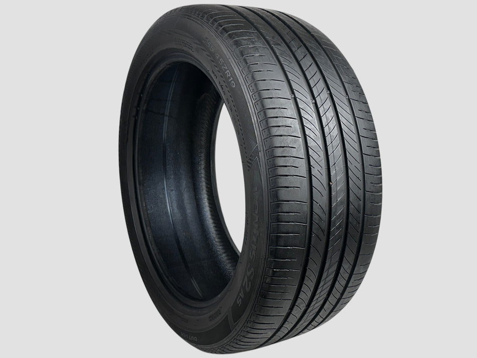 Used P255/45R19 Hankook Ventus S2 A/S Tire 255 45 19 104W 2554519 R19 6/32