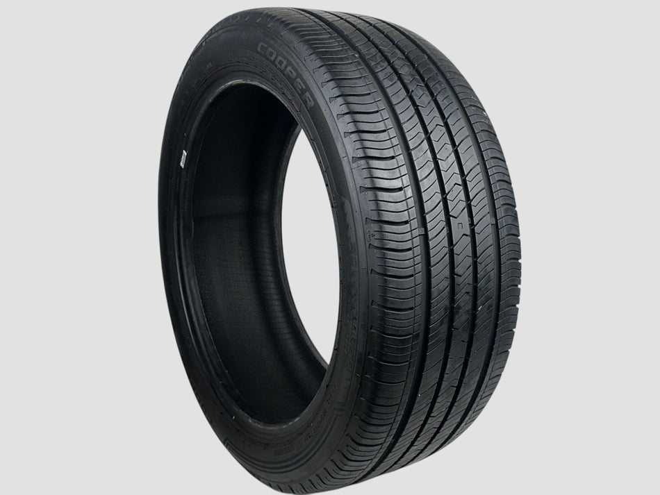 Used P225/45R18 Cooper Adventurer A/S Tire 225 45 18 95V 2254518 R18 7/32