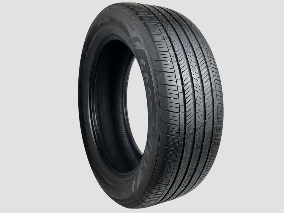 Used P255/50R20 Goodyear Assurance Finesse Tire 255 50 20 107V 255 50 20 R20 6/32