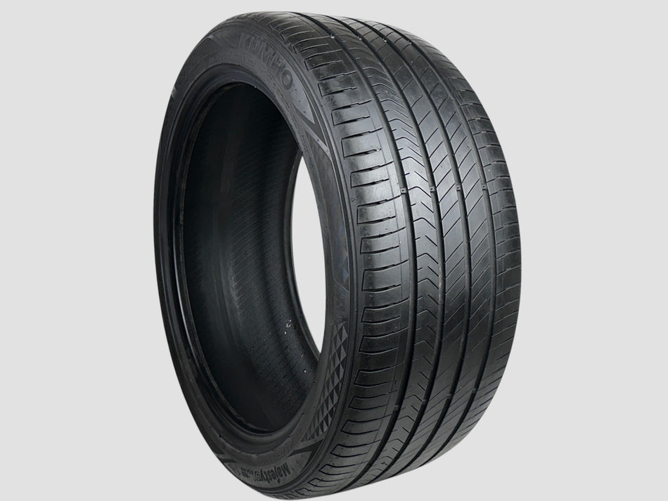 Used P255/40R19 Kumho Majesty 9 Solus TA91 Tire 255 40 19 100W 2554019 R19 6/32