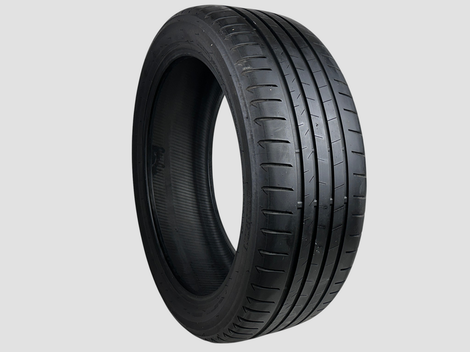 Used P235/45R20 Bridgestone Alenza 001 MO Tire 235 45 20 96W 2354520 R20 6/32