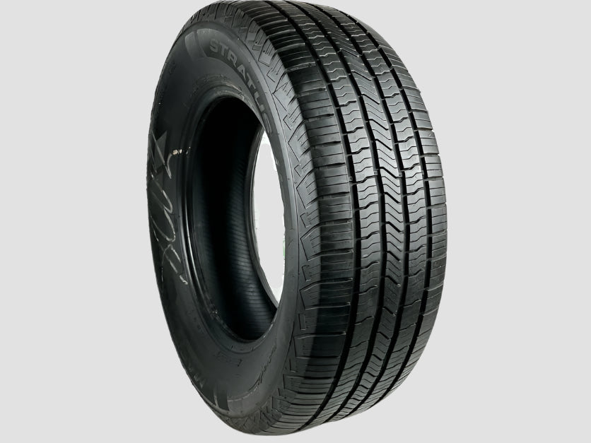 Used P265/65R18 MasterCraft Stratus HT Tire 2656518 114T 265 65 18 R18 7/32