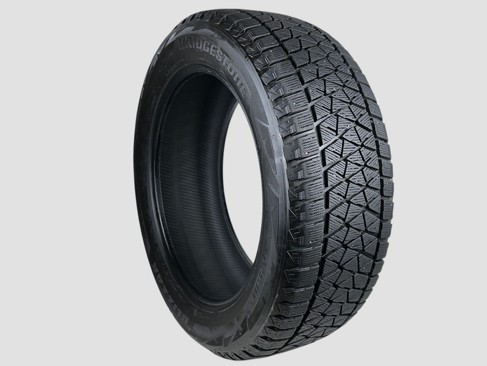 Set of 2 — Used P255/55R20 Bridgestone Blizzak DM-V2 Tire 255 55 20 107T 255 55 20 R20 8/32