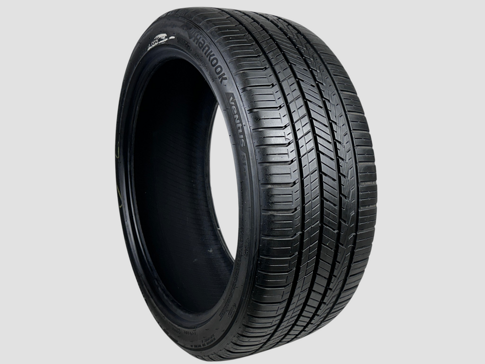Used P235/40R19 Hankook Ventus S1 A/S Tire 235 40 19 96W 2354019 R19 6/32