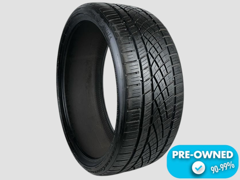 Pre-Owned P255/30ZR22 Continental ExtemeContact DWS06 Plus Tire 2553022 95Y 255 30 22 R22 9/32