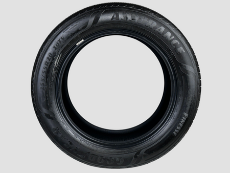 Used P255/55R20 Goodyear Assurance Finesse Tire 255 55 20 107V 2555520 R20 7/32