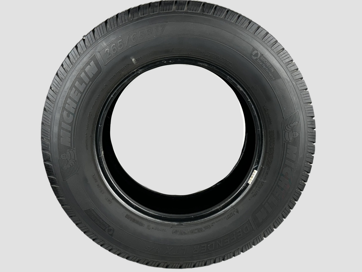 Used 265/65R17 Michelin Defender LTX M/S Tires 265 65 17 112T Used 265/65R17 Michelin Defender LTX M/S Tires 265 65 17 112T