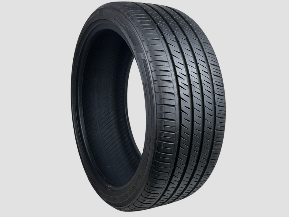 Used P225/40R19 Landspider Cityraxx Tire 225 40 19 93W 2254019 R19 7/32