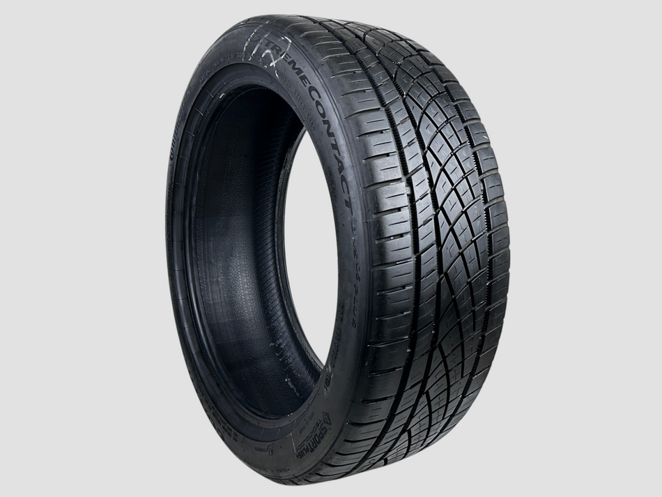 Used P205/45R17 Continental ExtremeContact DWS06 Plus Tire 205 45 17 88W 2054517 R17 7/32