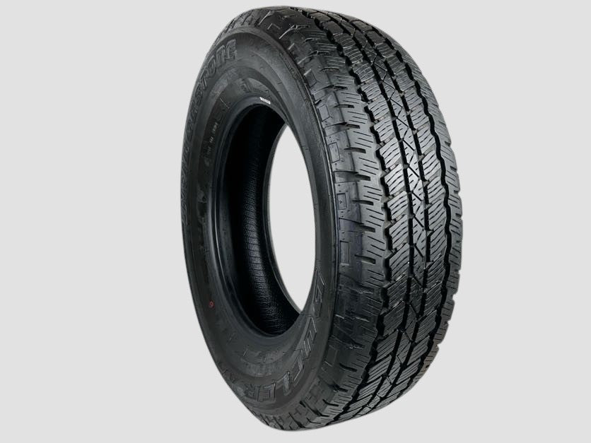 Set of 2 — Used P255/70R18 Bridgestone Dueler A/T RH-S Tires 2557018 Tires 255 70 18 113S R18 8/32