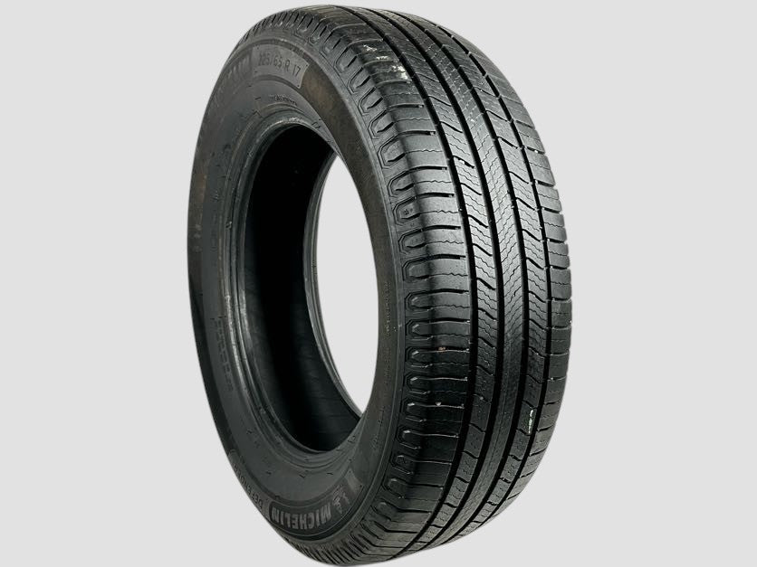 Used P225/65R17 Michelin Defender2 Tire 225 65 17 Tires 2256517 102H R17 6/32