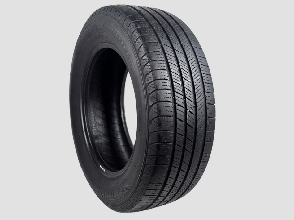 Used P225/60R16 Michelin Defender T+H Tire 2256016 98H 225 60 16 R16 6/32