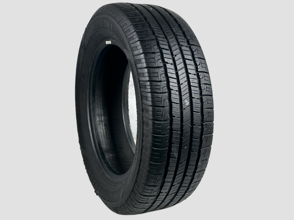 Used P195/60R15 Goodyear Reliant A/S Tire 1956015 88V 195 60 15 R15 7/32