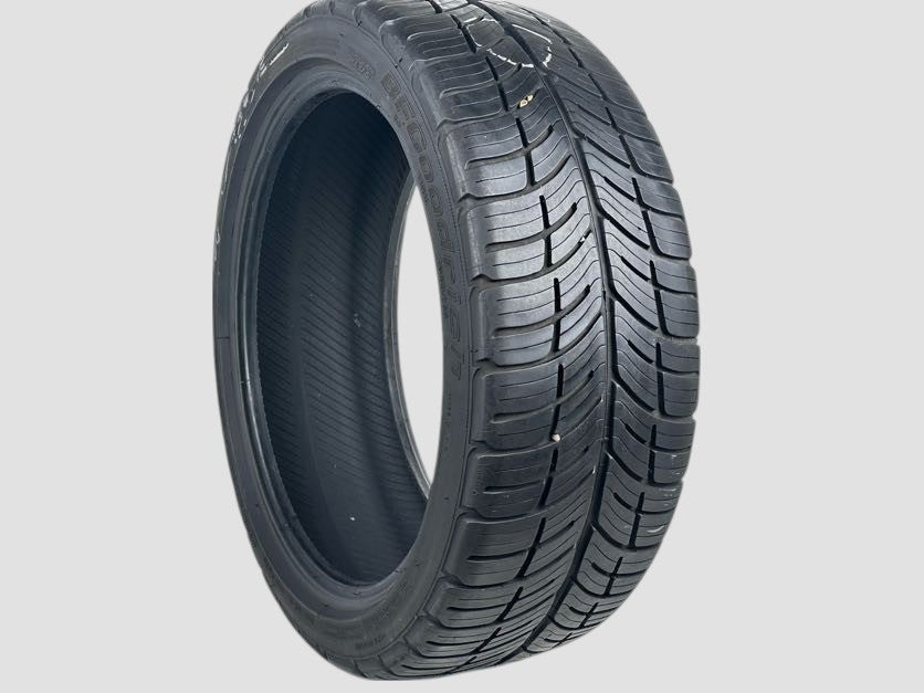 Used P215/45R18 Bf Goodrich G-Force Comp-2 A/S Tire 215 45 18 93W 2154518 R18 7/32