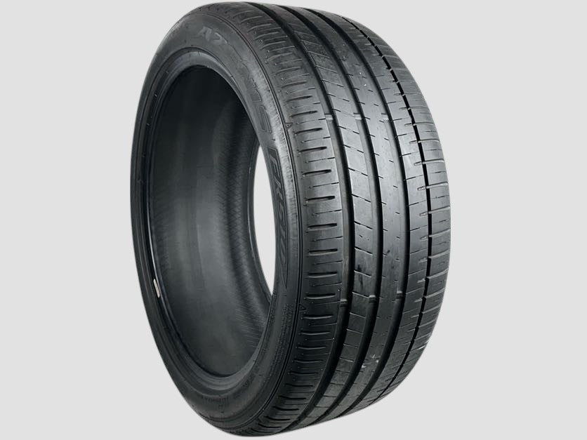 Used P265/40R20 Falken Azenis FK510 Tire 265 40 20 104Y 2654020 R20 7/32