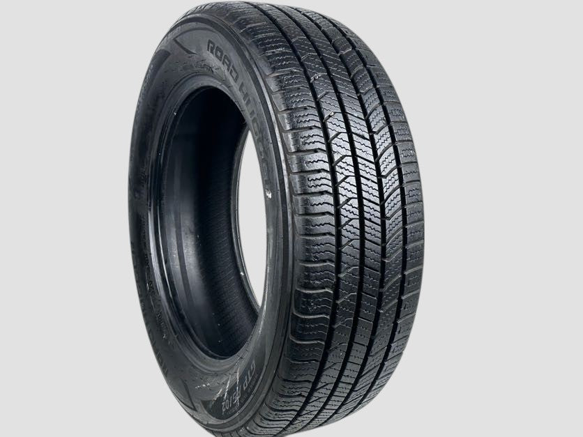 Used P205/60R16 Road Hugger GTP A/S 02 Tire 2056016 92V 205 60 16 R16 6/32