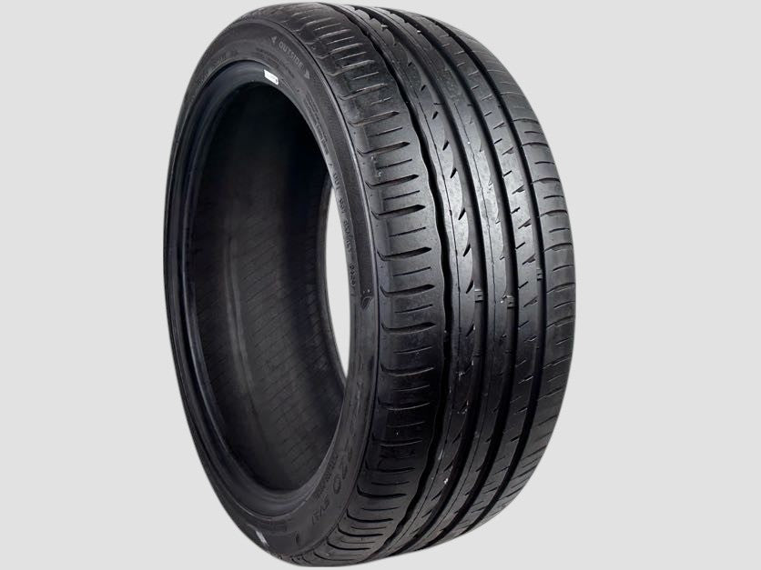 Used P235/40R18 Saulin Atrezzo SVA1 Tire 235 40 18 95W 2354018 7/32